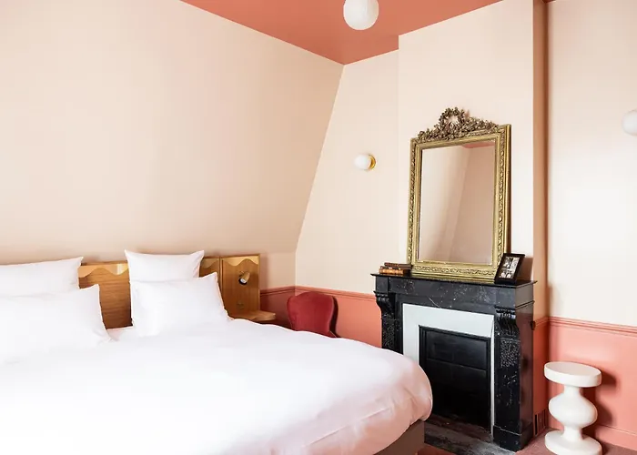 Le Charmant Hotel